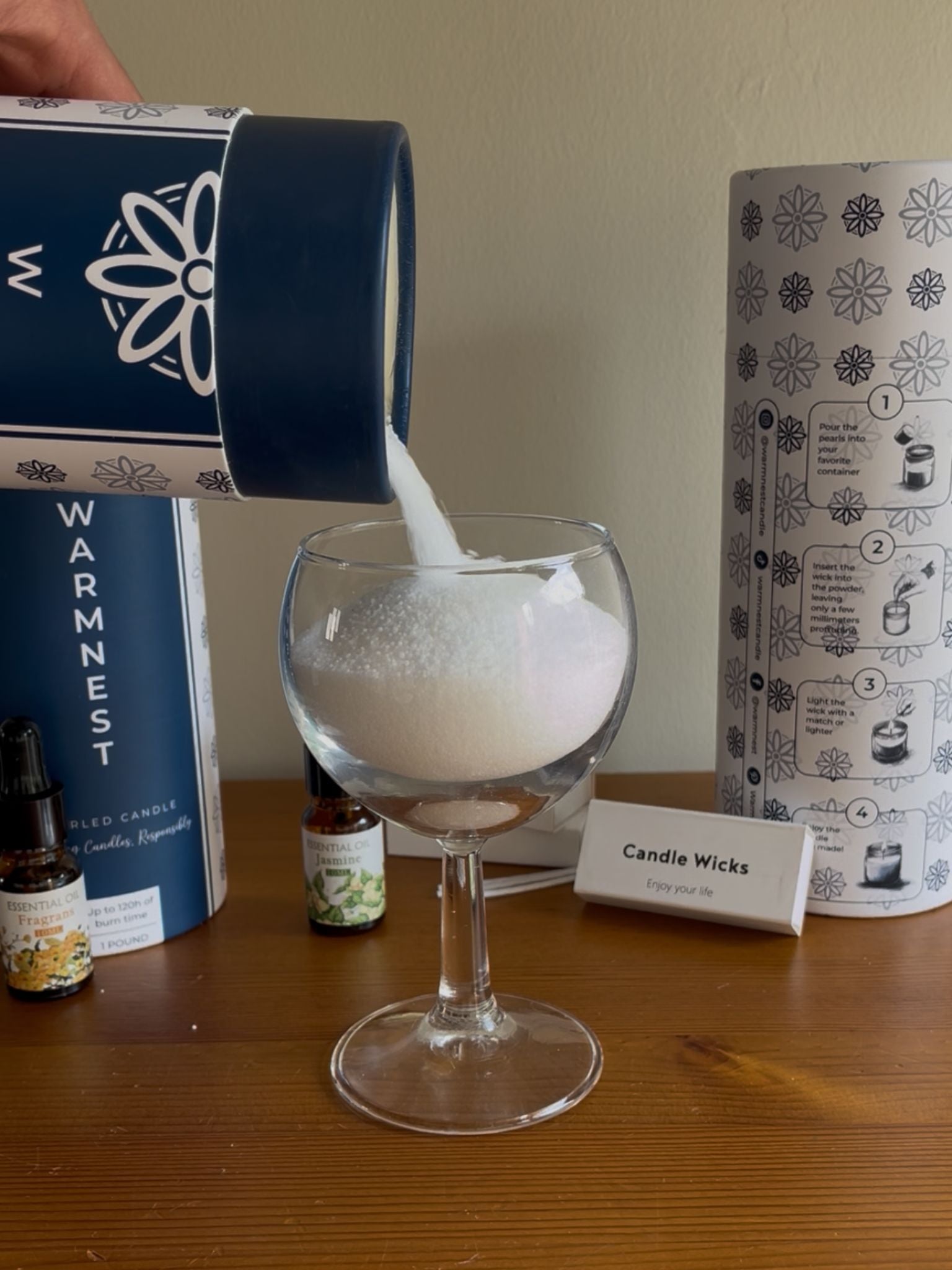 1.Pour the pearls into your favourite container