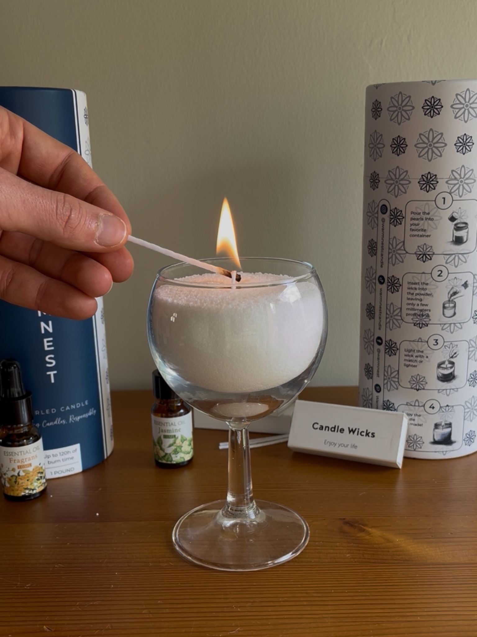 3.Light the wick with a lighter or match